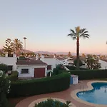 Stylish House With Swimming Pool,near & Town, Wifi *