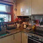 Stylish House With Swimming Pool,near & Town, Wifi