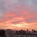 Stylish House With Swimming Pool,near & Town, Wifi Hébergement de vacances