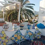 Stylish House With Swimming Pool,near & Town, Wifi Hébergement de vacances