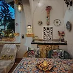 Stylish House With Swimming Pool,near & Town, Wifi Hébergement de vacances *