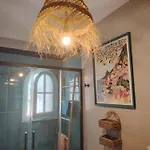 Stylish House With Swimming Pool,near & Town, Wifi