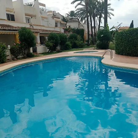 Stylish House With Swimming Pool,near & Town, Wifi