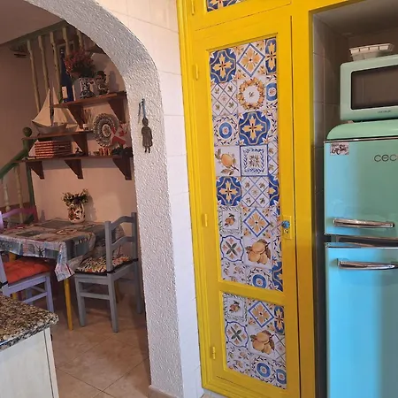 Stylish House With Swimming Pool,near & Town, Wifi Σπίτι διακοπών *