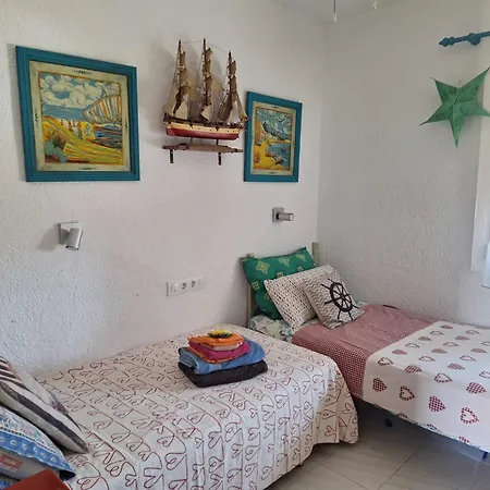 Stylish House With Swimming Pool,near & Town, Wifi Σπίτι διακοπών