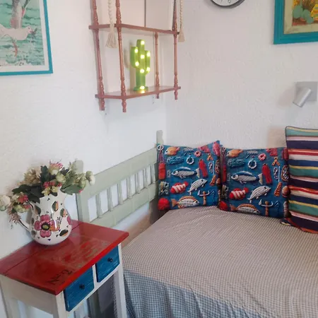 Stylish House With Swimming Pool,near & Town, Wifi *