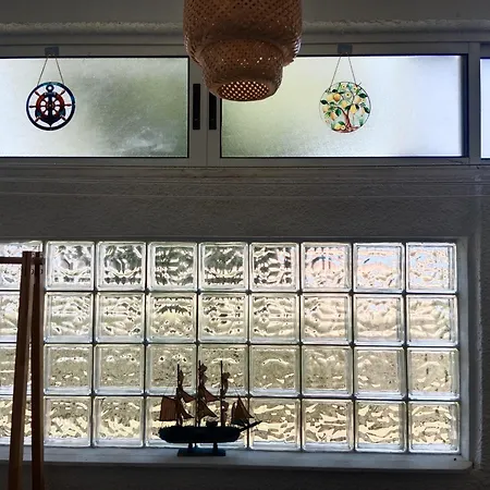 Stylish House With Swimming Pool,near & Town, Wifi *