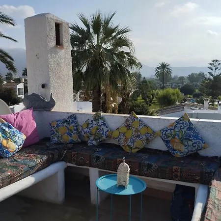 Stylish House With Swimming Pool,near & Town, Wifi بيت للعطل
