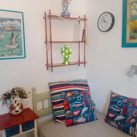 Stylish House With Swimming Pool,near & Town, Wifi Σπίτι διακοπών *