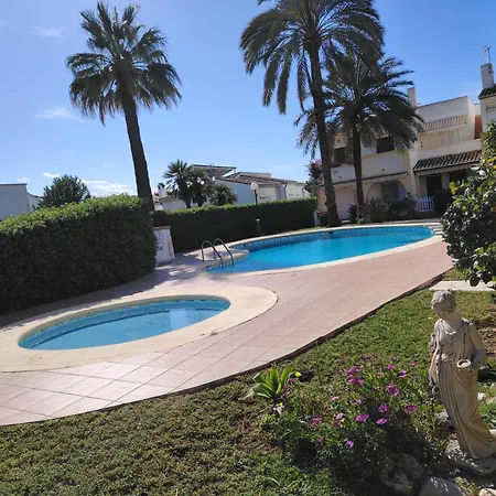Stylish House With Swimming Pool,near & Town, Wifi Hébergement de vacances *