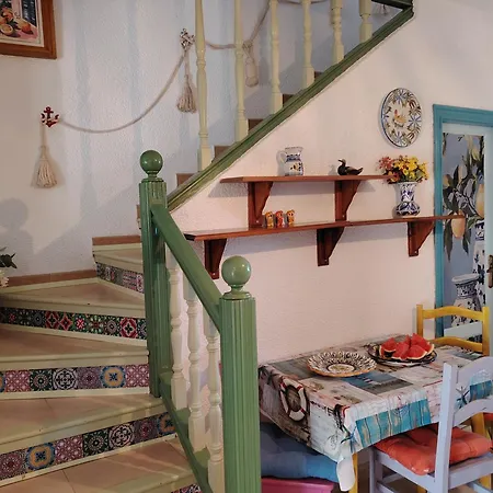Stylish House With Swimming Pool,near & Town, Wifi Hébergement de vacances