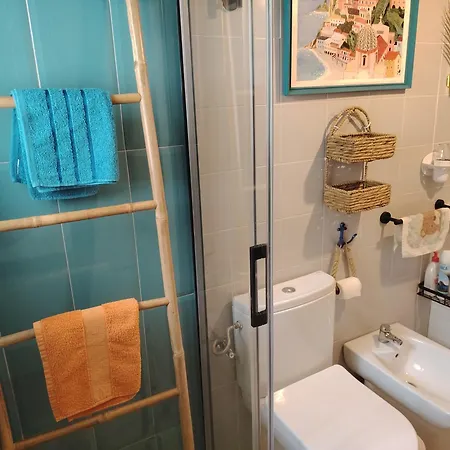 Σπίτι διακοπών Stylish House With Swimming Pool,near & Town, Wifi