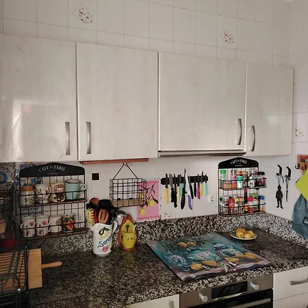 Σπίτι διακοπών Stylish House With Swimming Pool,near & Town, Wifi
