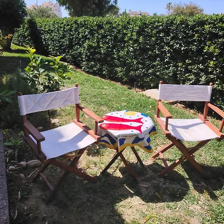 Σπίτι διακοπών Stylish House With Swimming Pool,near & Town, Wifi