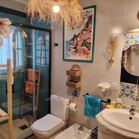 Stylish House With Swimming Pool,near & Town, Wifi *