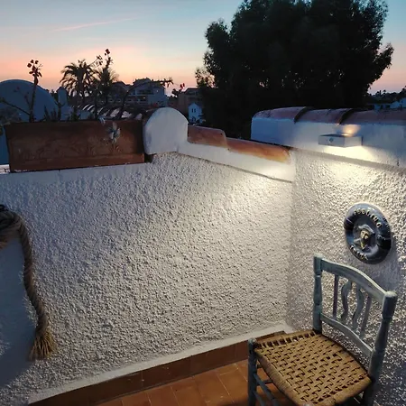 Stylish House With Swimming Pool,near & Town, Wifi *