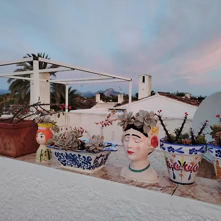 Stylish House With Swimming Pool,near & Town, Wifi *