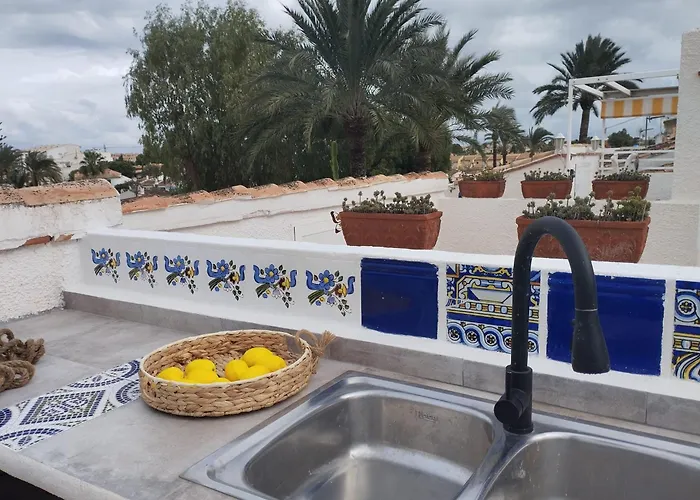 Holiday home Stylish House With Swimming Pool,near & Town, Wifi *