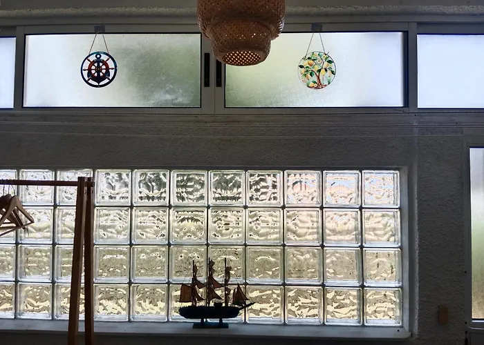 Stylish House With Swimming Pool,near & Town, Wifi *