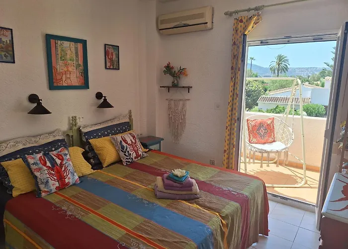 Hébergement de vacances Stylish House With Swimming Pool,near & Town, Wifi Dénia