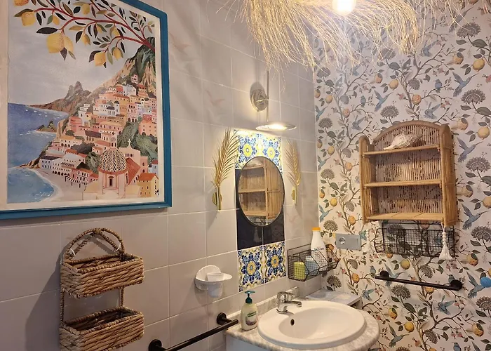 Σπίτι διακοπών Stylish House With Swimming Pool,near & Town, Wifi *